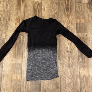 Long sleeve workout top